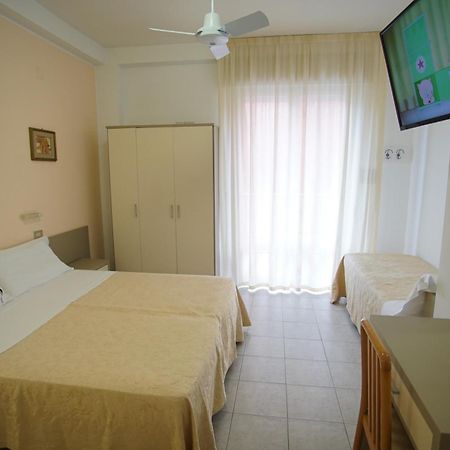 Hotel Dell'Angelo Rimini Dış mekan fotoğraf