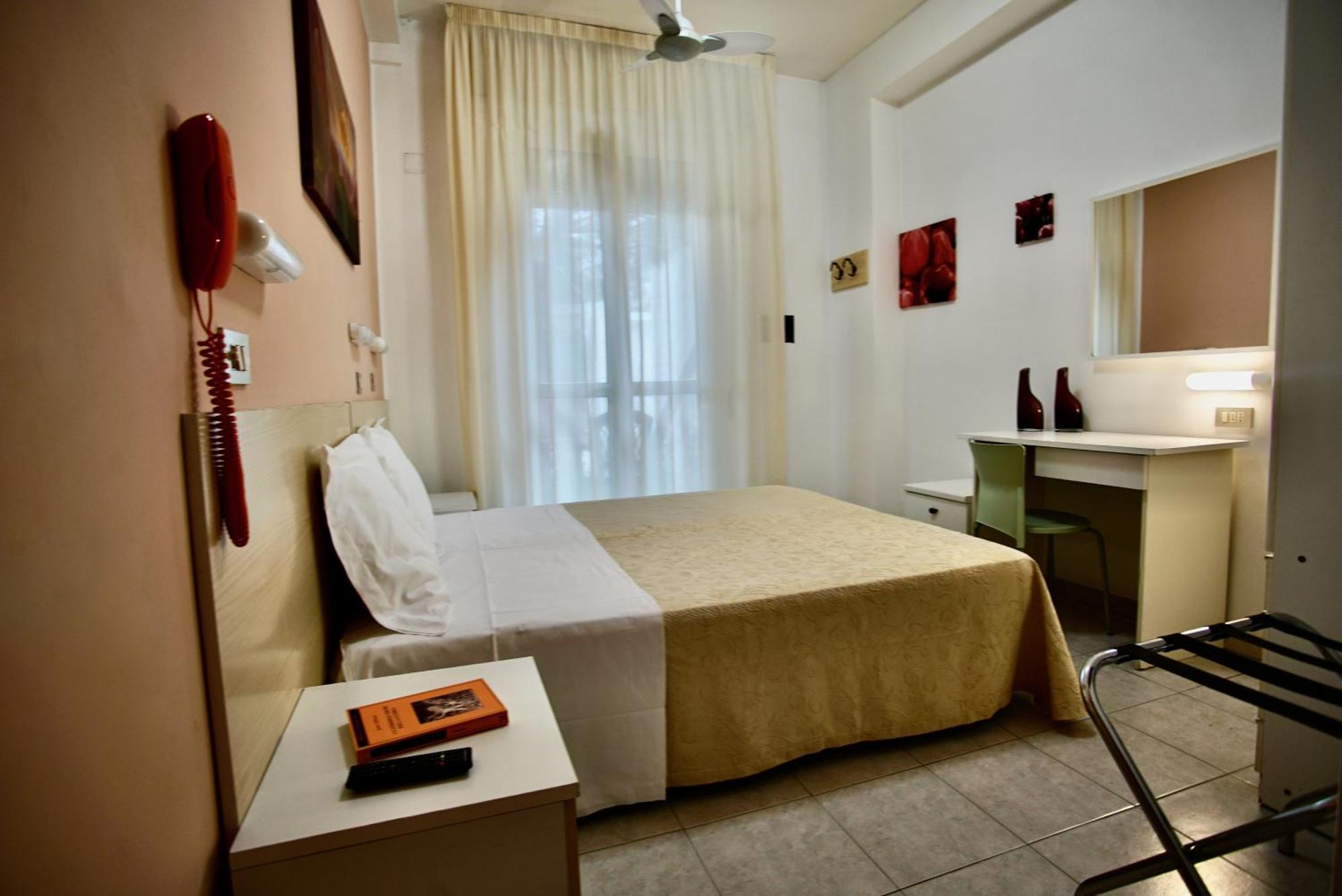 Hotel Dell'Angelo Rimini Dış mekan fotoğraf